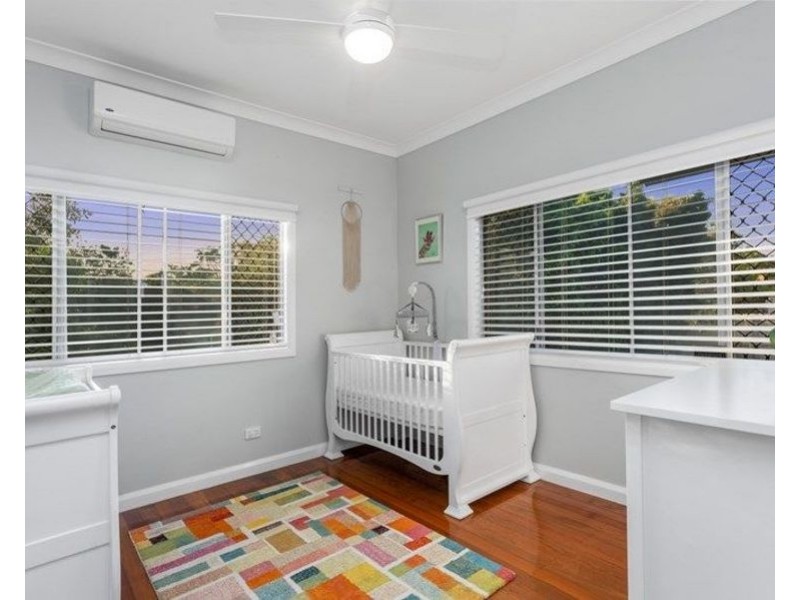 18 Sydney Street, Kedron QLD 4031