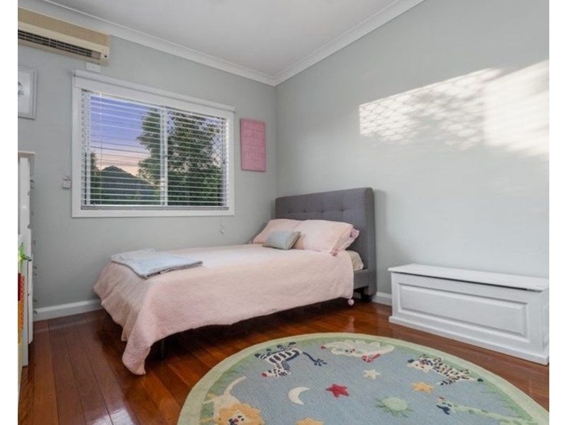 18 Sydney Street, Kedron QLD 4031