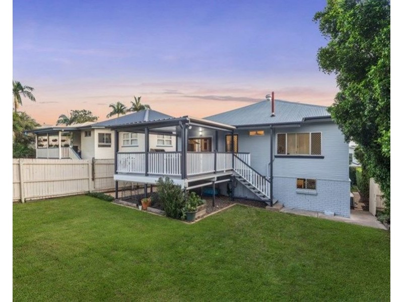 18 Sydney Street, Kedron QLD 4031