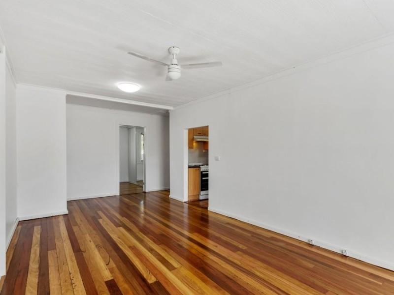 41 Shields Street, Redcliffe QLD 4020