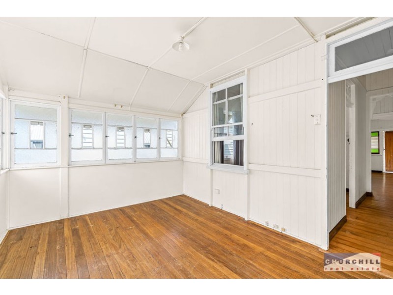 33 FIFTH AVENUE, Kedron QLD 4031