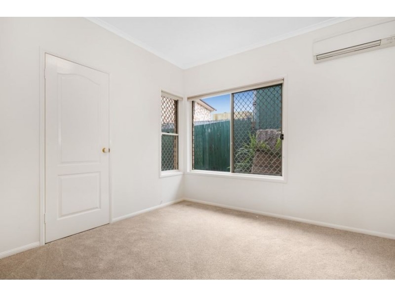 33 Minnelli Place, Mcdowall QLD 4053