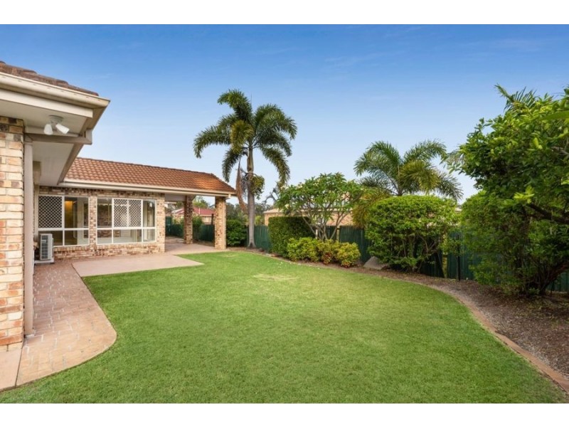 33 Minnelli Place, Mcdowall QLD 4053