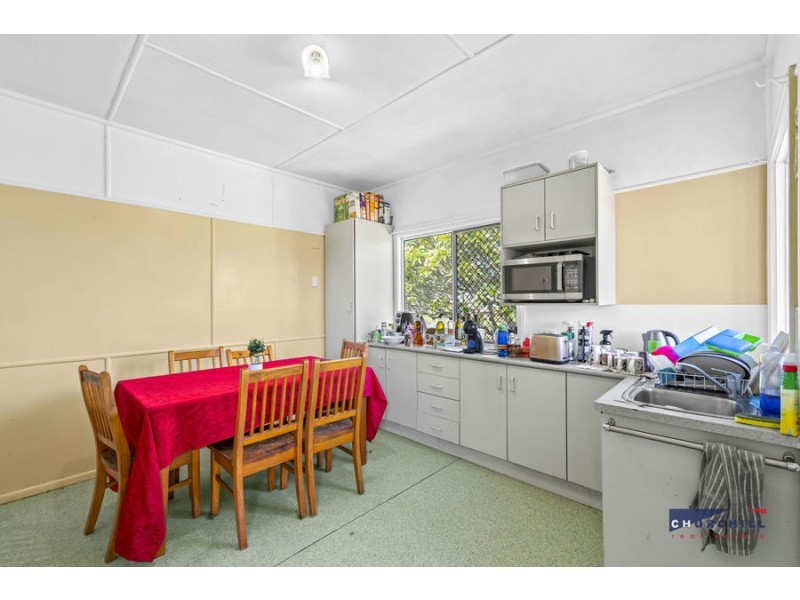 2 CASTLING STREET, Stafford QLD 4053