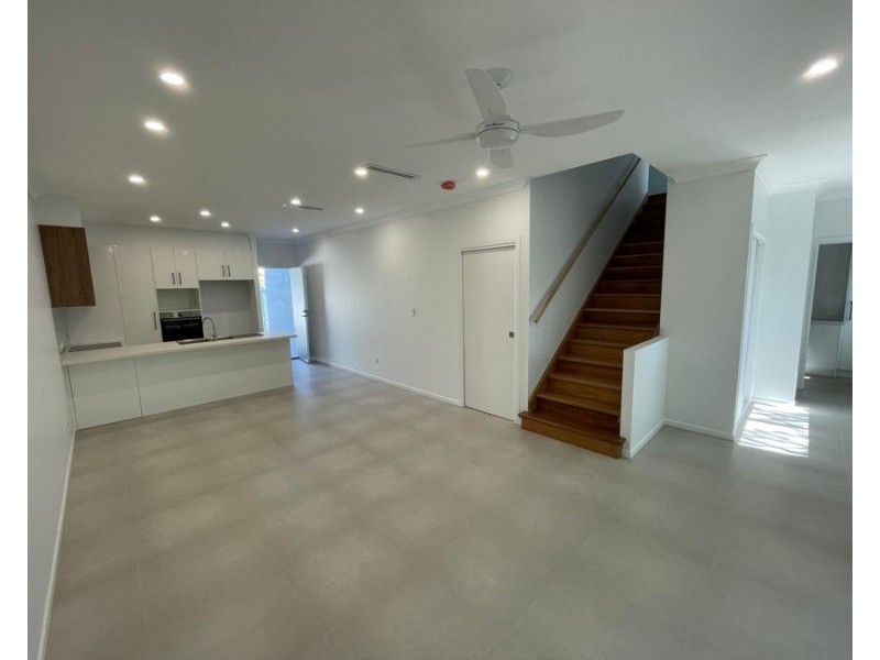 2/5 Wood Street, Kedron QLD 4031