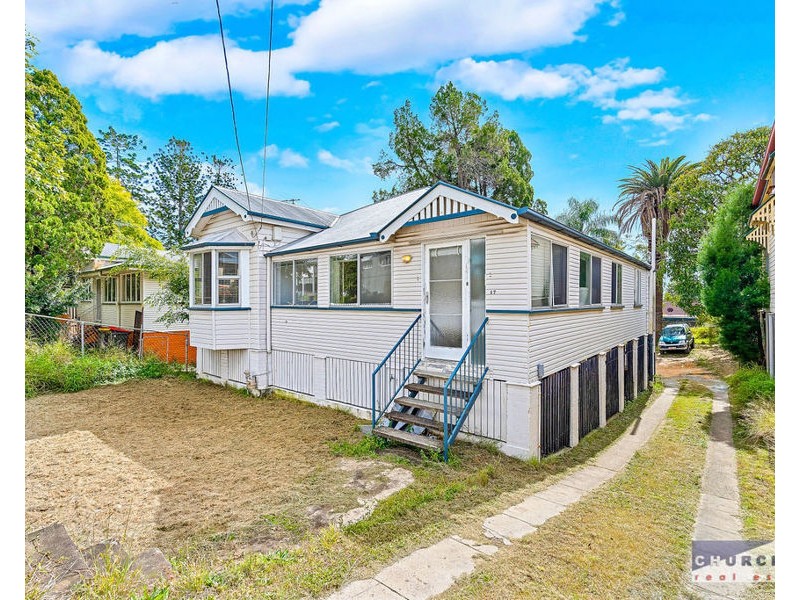 17 Maygar St, Windsor QLD 4030