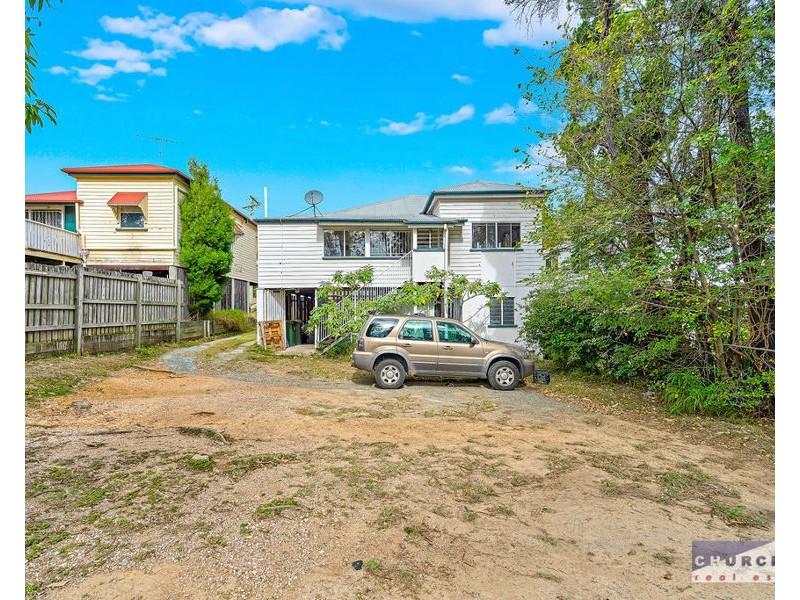 17 Maygar St, Windsor QLD 4030