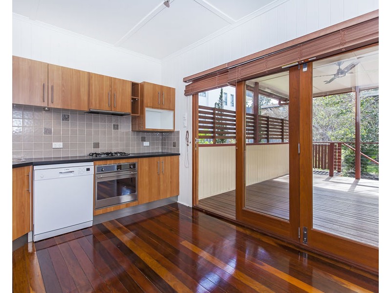 36 Cartwright St, Windsor QLD 4030