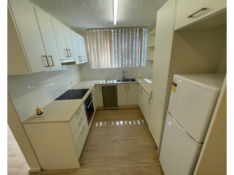 2/15 Somerset Street, Kedron QLD 4031