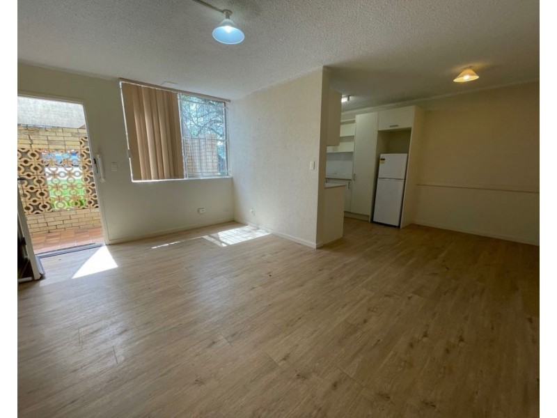 2/15 Somerset Street, Kedron QLD 4031