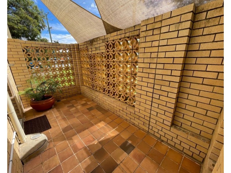 2/15 Somerset Street, Kedron QLD 4031