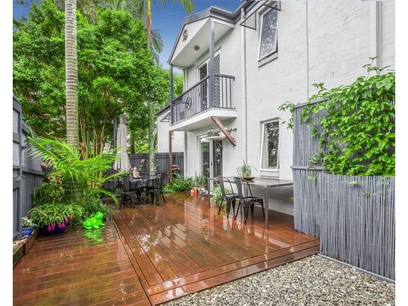 2/94 Haig Street, Gordon Park QLD 4031