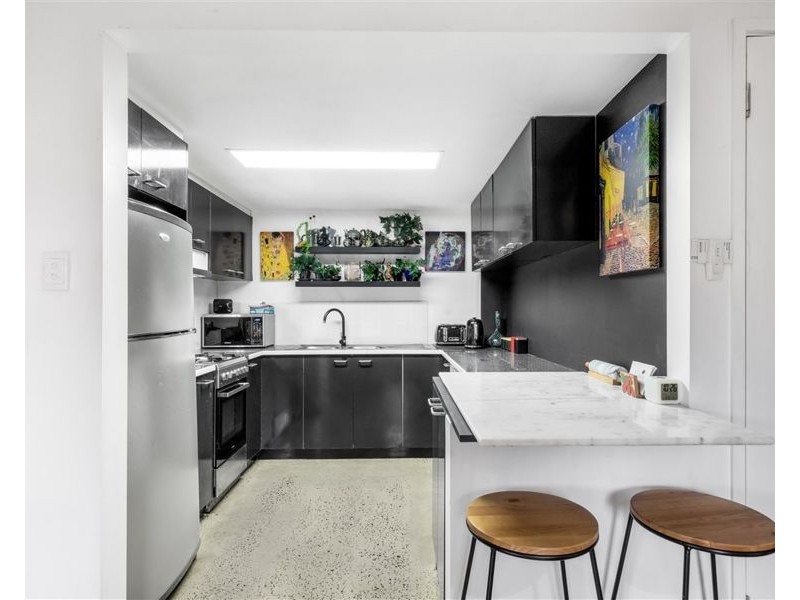 2/94 Haig Street, Gordon Park QLD 4031