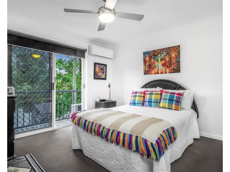 2/94 Haig Street, Gordon Park QLD 4031