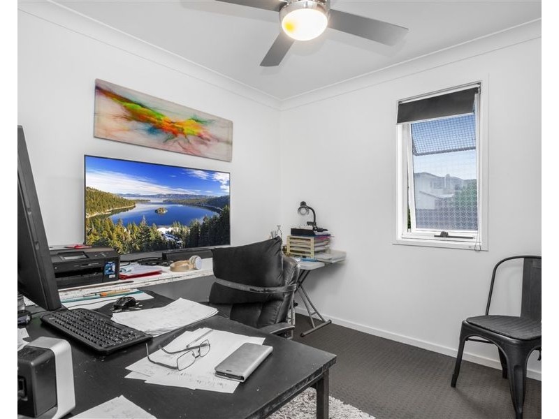 2/94 Haig Street, Gordon Park QLD 4031