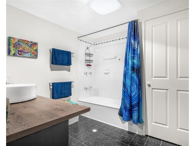 2/94 Haig Street, Gordon Park QLD 4031