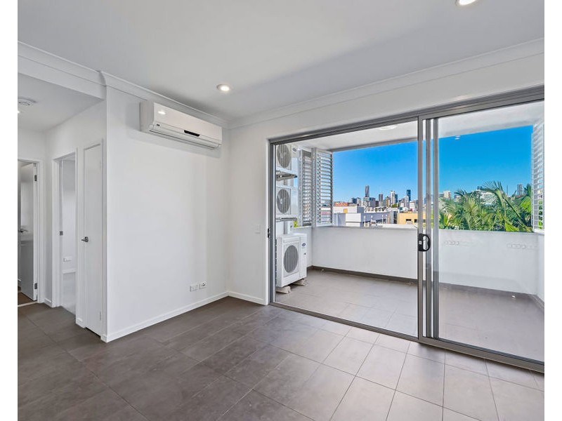 12/87 Victoria St, Windsor QLD 4030