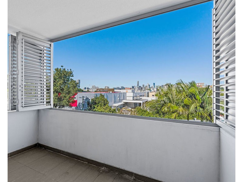 12/87 Victoria St, Windsor QLD 4030