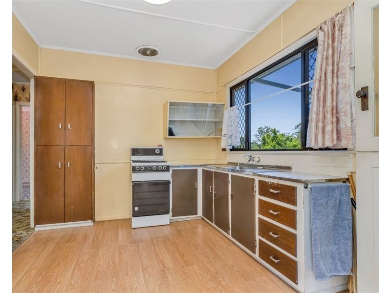 53 Redwood St, Stafford Heights QLD 4053