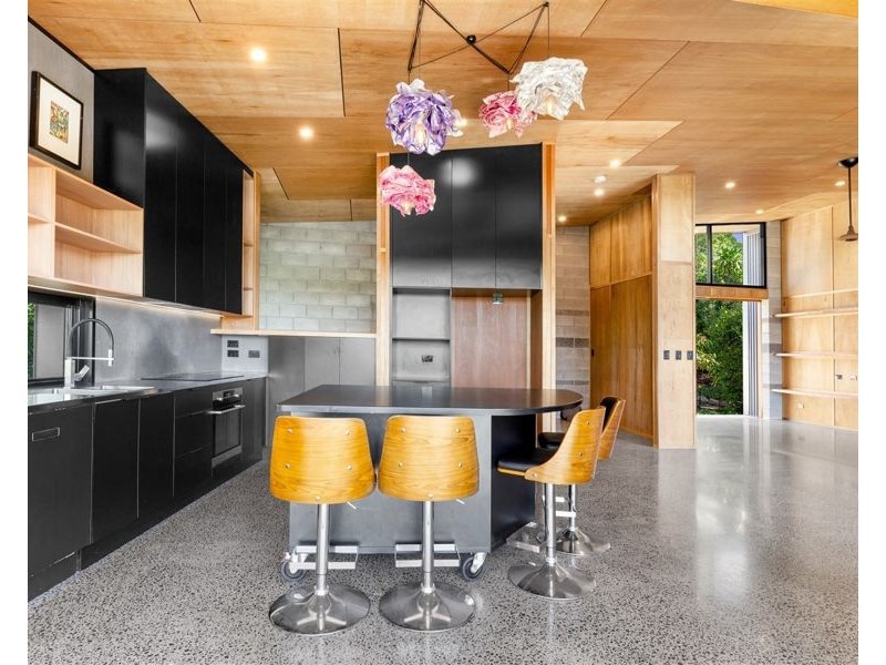 24 Greenway Street, Grange QLD 4051