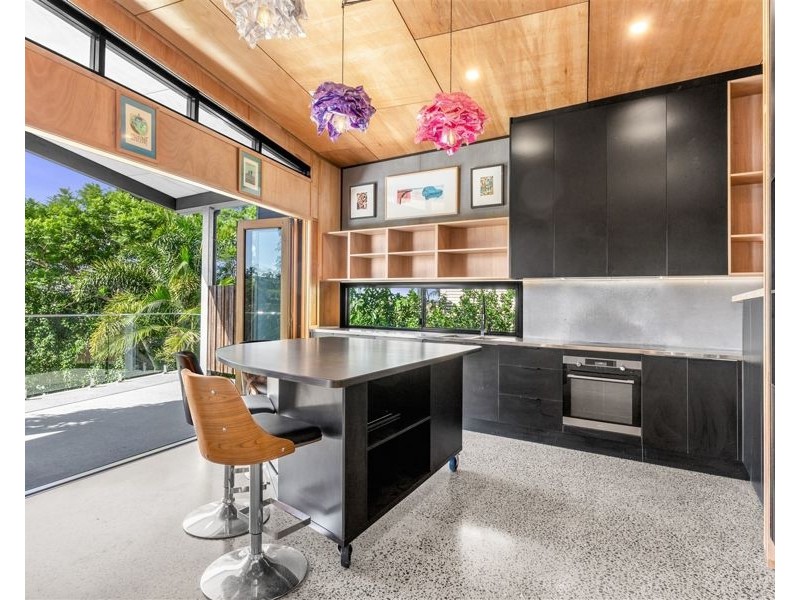 24 Greenway Street, Grange QLD 4051