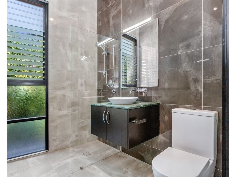 24 Greenway Street, Grange QLD 4051