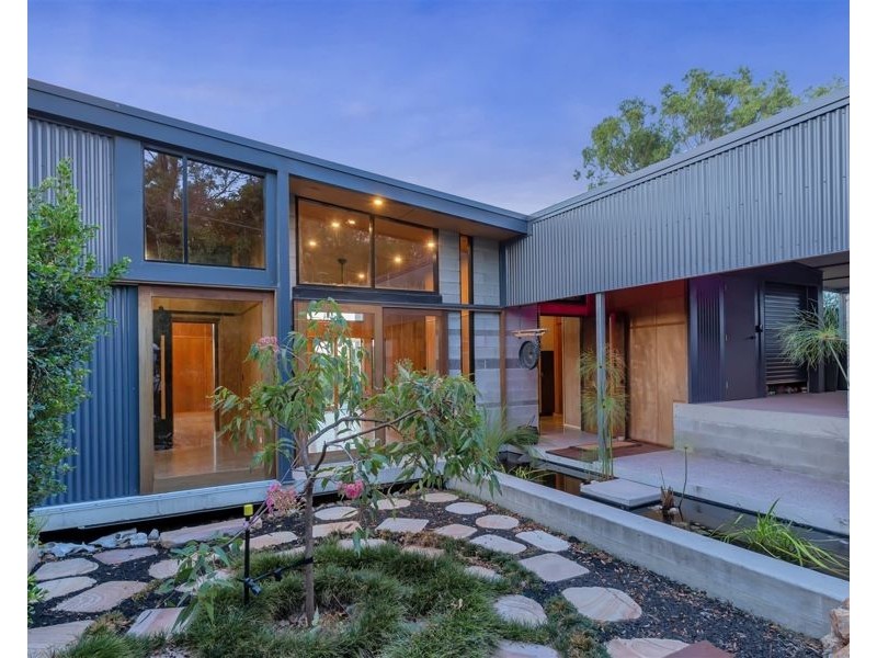 24 Greenway Street, Grange QLD 4051