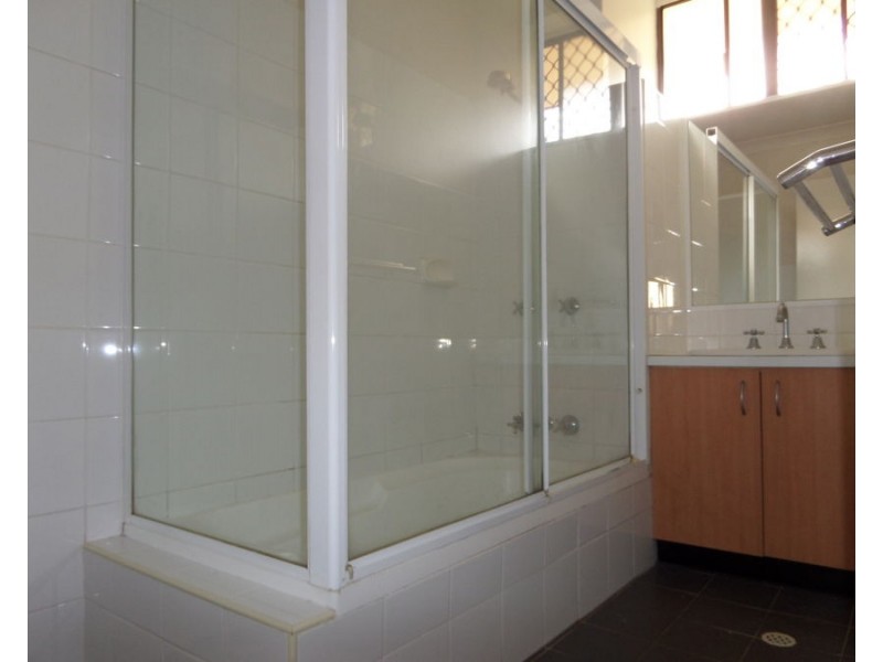 1/8 Chelmsford Avenue, Lutwyche QLD 4030