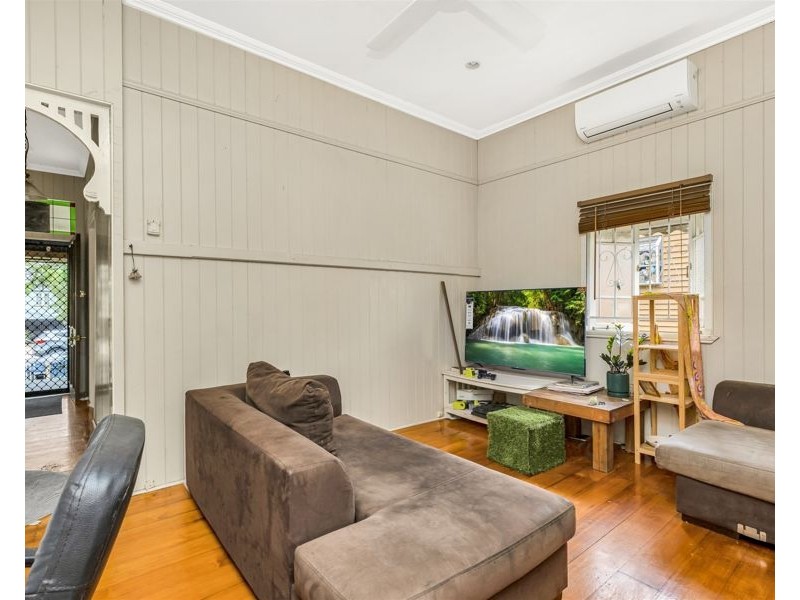 44 Bowen Street, Windsor QLD 4030