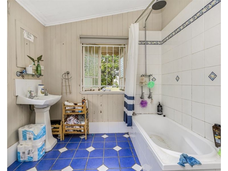 44 Bowen Street, Windsor QLD 4030