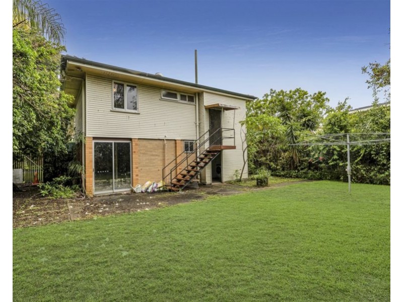 7 Maurice Street, Windsor QLD 4030