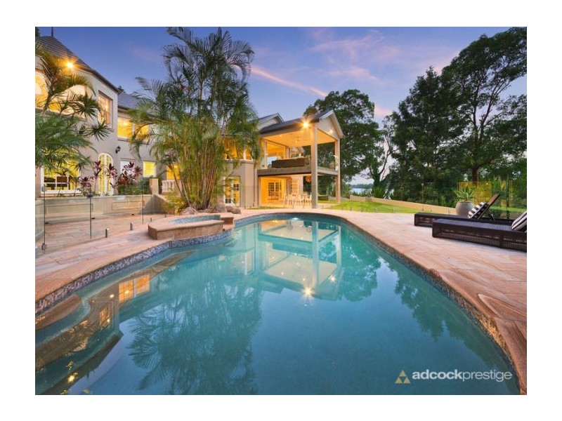 33 Glencairn Avenue, Indooroopilly QLD 4068