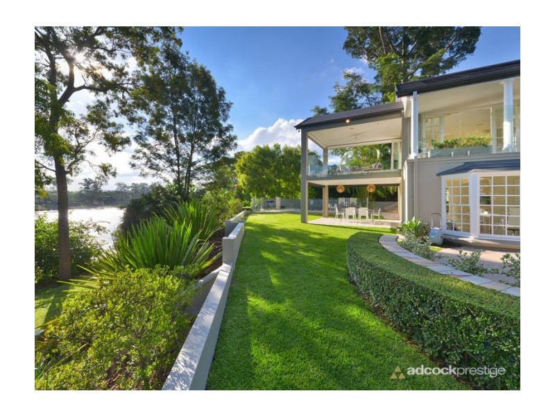 33 Glencairn Avenue, Indooroopilly QLD 4068