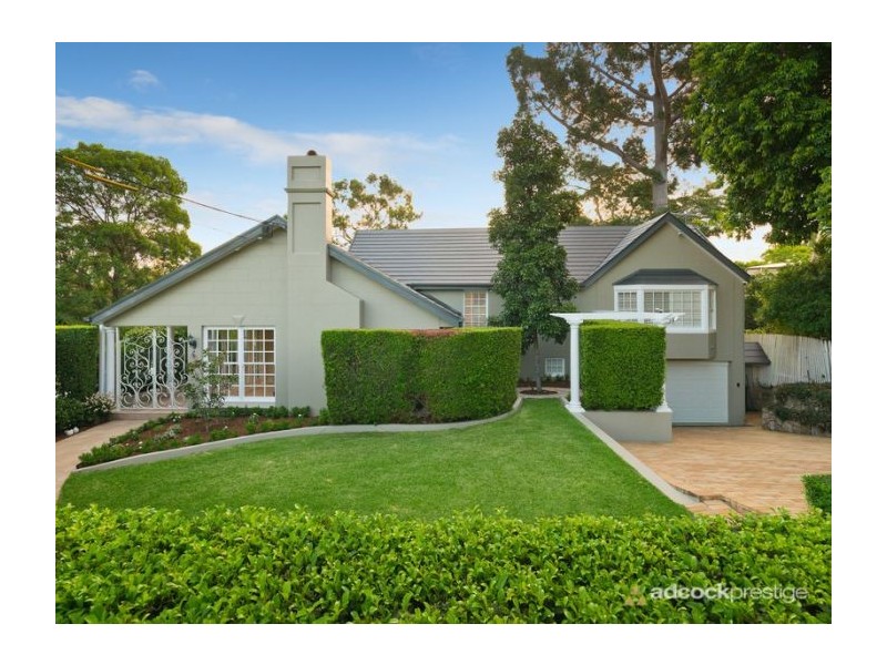 33 Glencairn Avenue, Indooroopilly QLD 4068