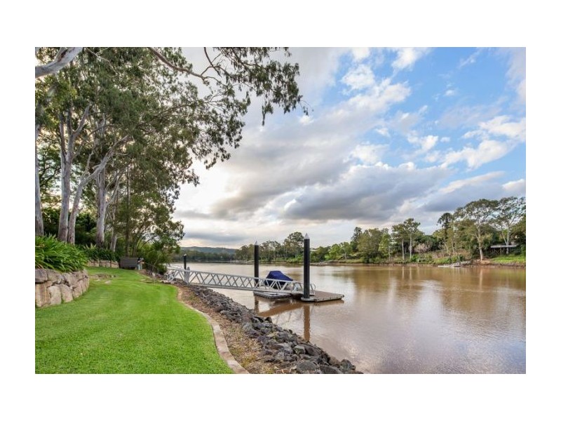 15 Ningana Street, Fig Tree Pocket QLD 4069