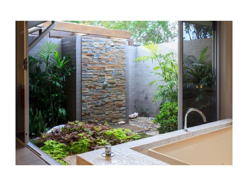 15 Ningana Street, Fig Tree Pocket QLD 4069