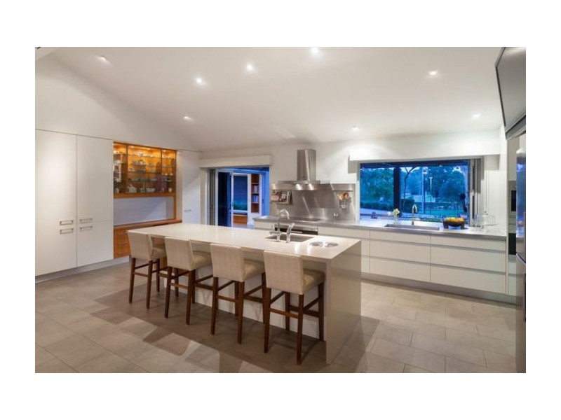 15 Ningana Street, Fig Tree Pocket QLD 4069