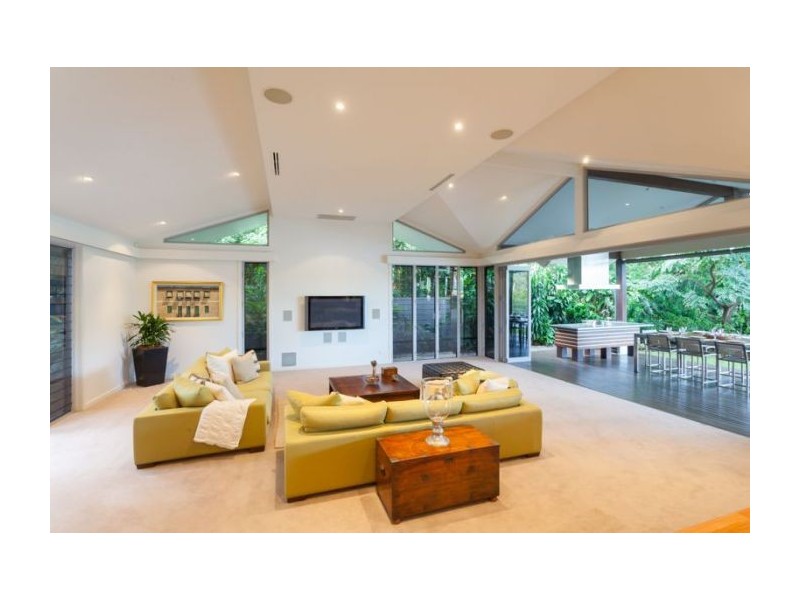 15 Ningana Street, Fig Tree Pocket QLD 4069