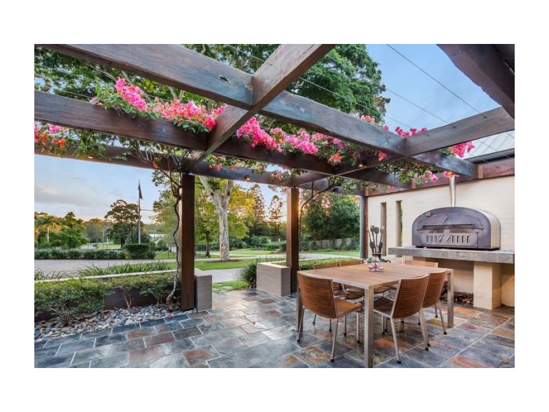 15 Ningana Street, Fig Tree Pocket QLD 4069