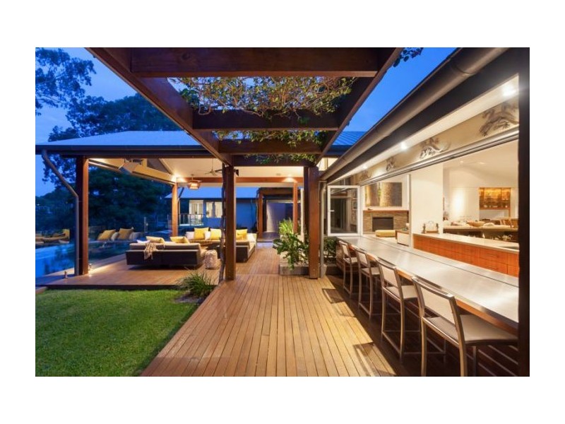 15 Ningana Street, Fig Tree Pocket QLD 4069