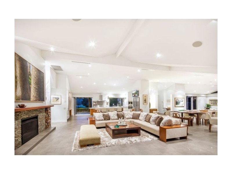 15 Ningana Street, Fig Tree Pocket QLD 4069