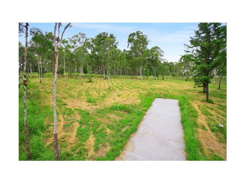 5 Winrock Street, Brookfield QLD 4069