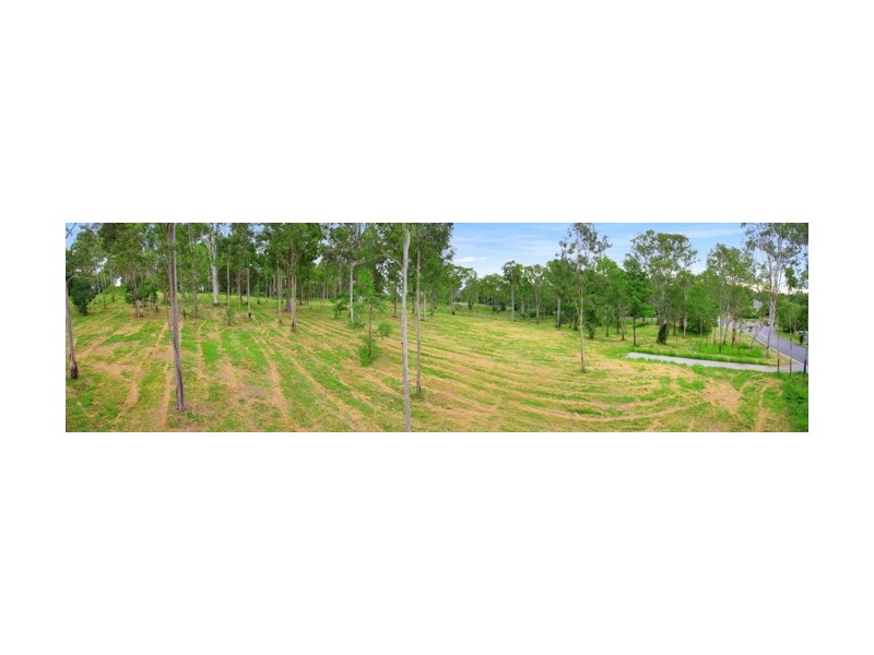 5 Winrock Street, Brookfield QLD 4069