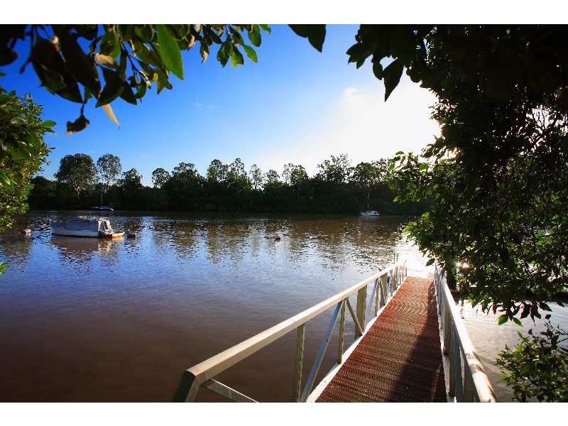 137 Hilda Street, Corinda QLD 4075