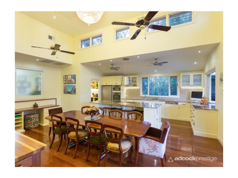 8 Laurel Avenue, Chelmer QLD 4068