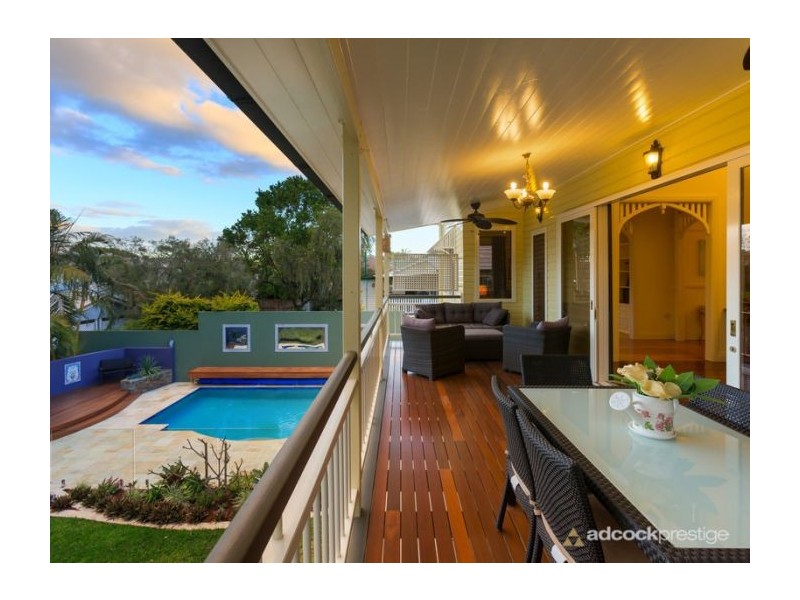 8 Laurel Avenue, Chelmer QLD 4068