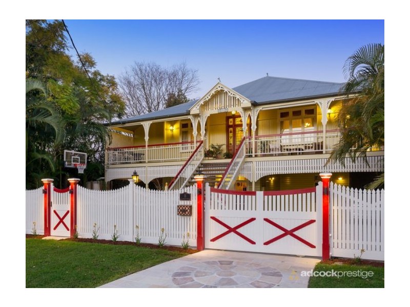 8 Laurel Avenue, Chelmer QLD 4068