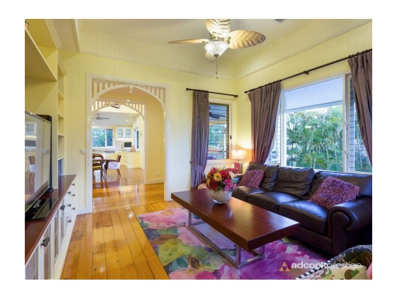 8 Laurel Avenue, Chelmer QLD 4068