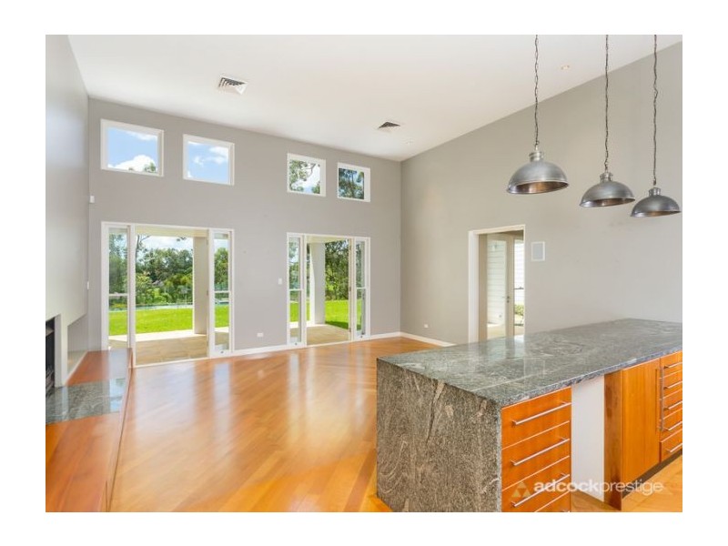 302 Jesmond Road, Fig Tree Pocket QLD 4069