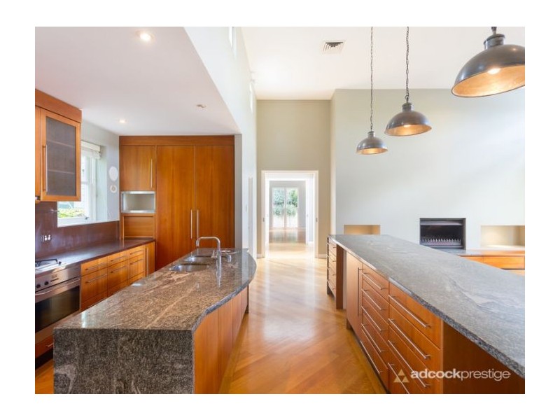 302 Jesmond Road, Fig Tree Pocket QLD 4069